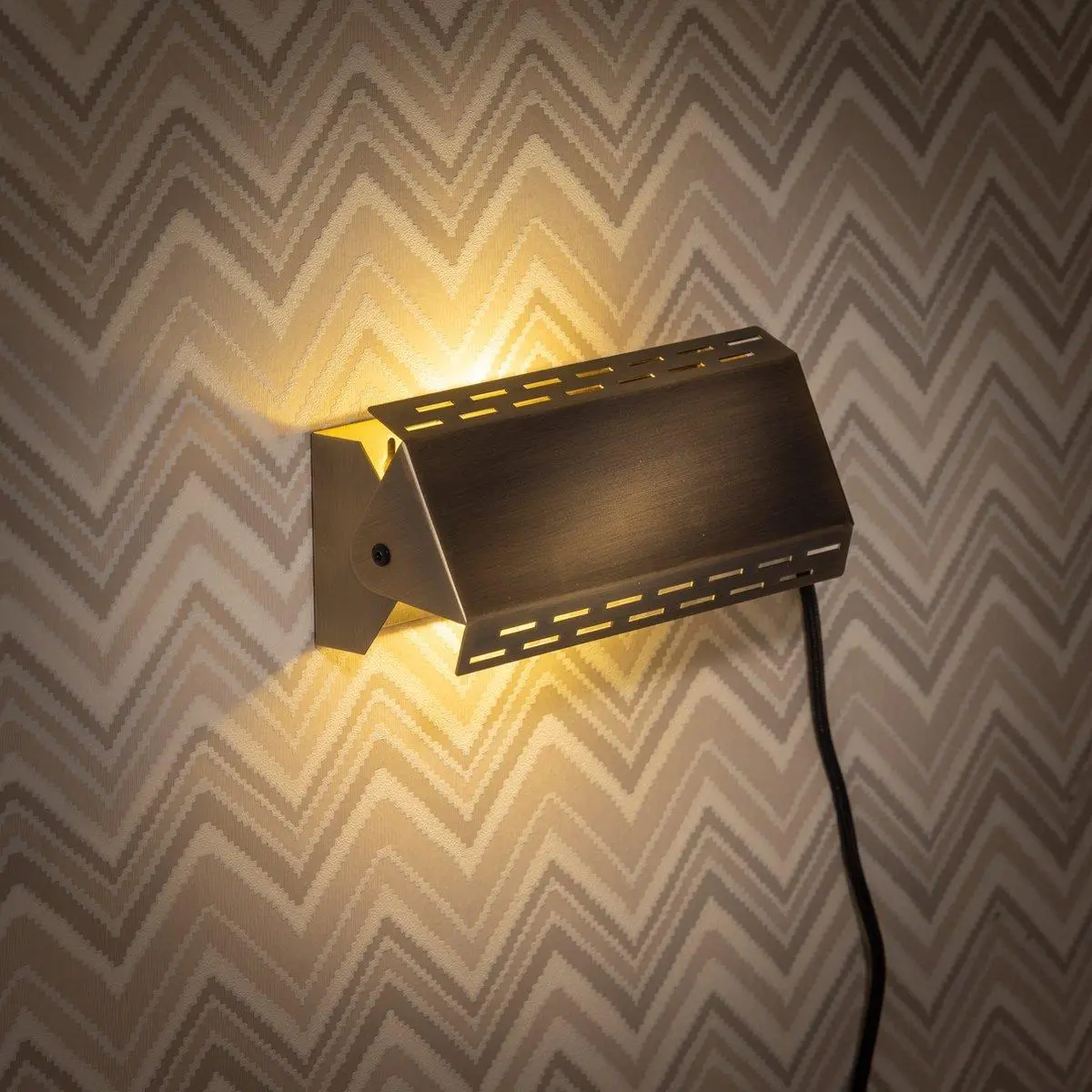 ETH bed wandlamp Lano - mat brons