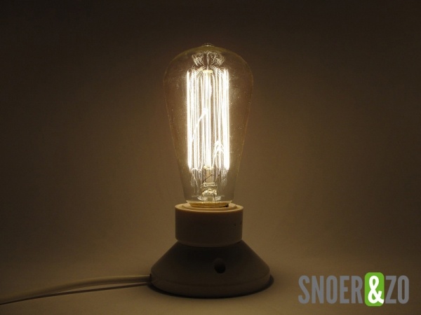 Kooldraadlamp edison ST64 helder 60W E27 Kooldraadlamp edison ST64 helder 60W E27