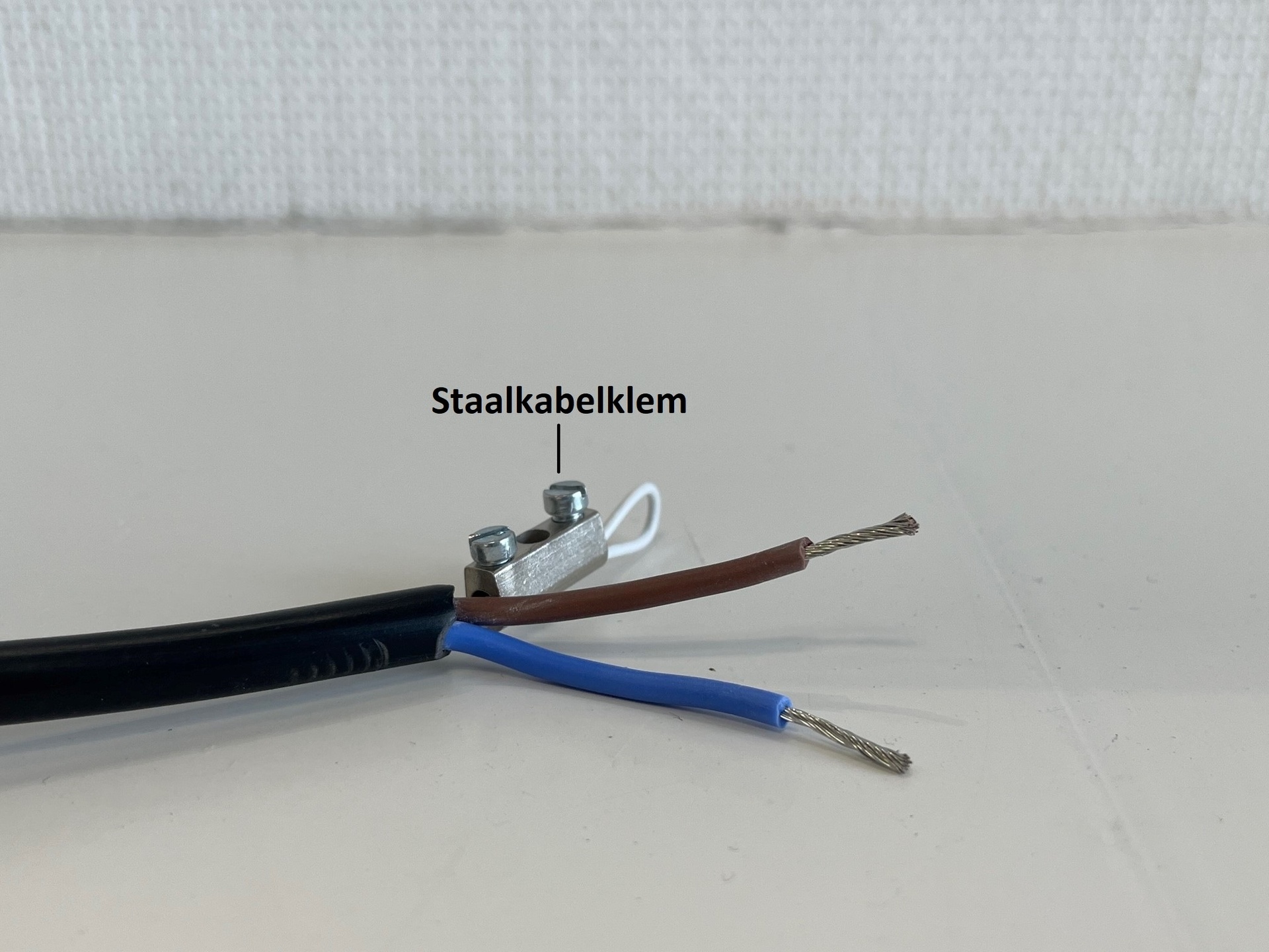 Pendelsnoer met staaldraad transparant 2x0,75 mm²