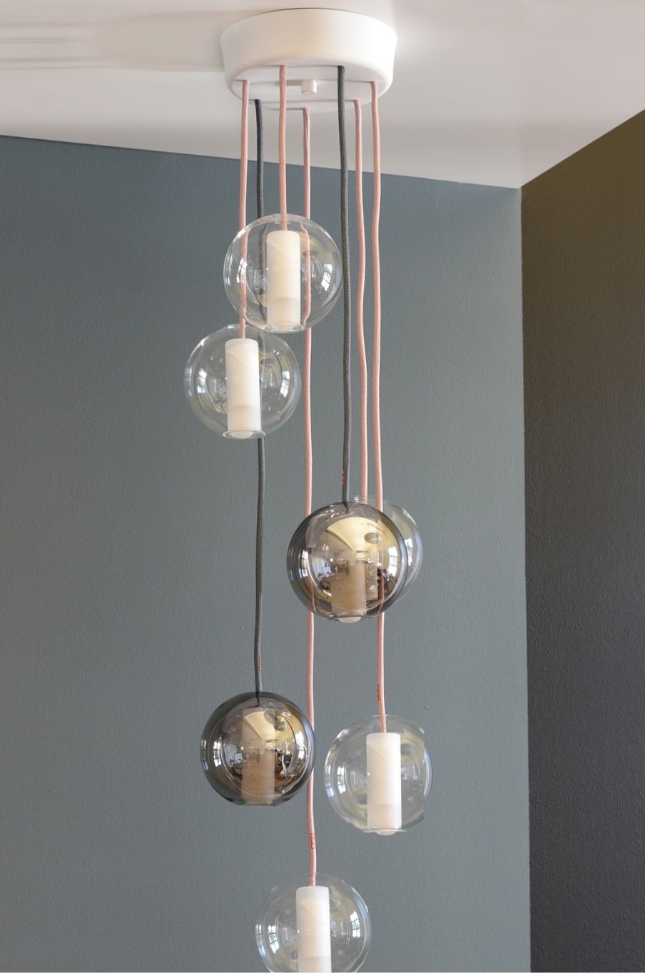 Plafondkap kunststof wit met 7 gaten Plafondkap kunststof wit met 7 gaten