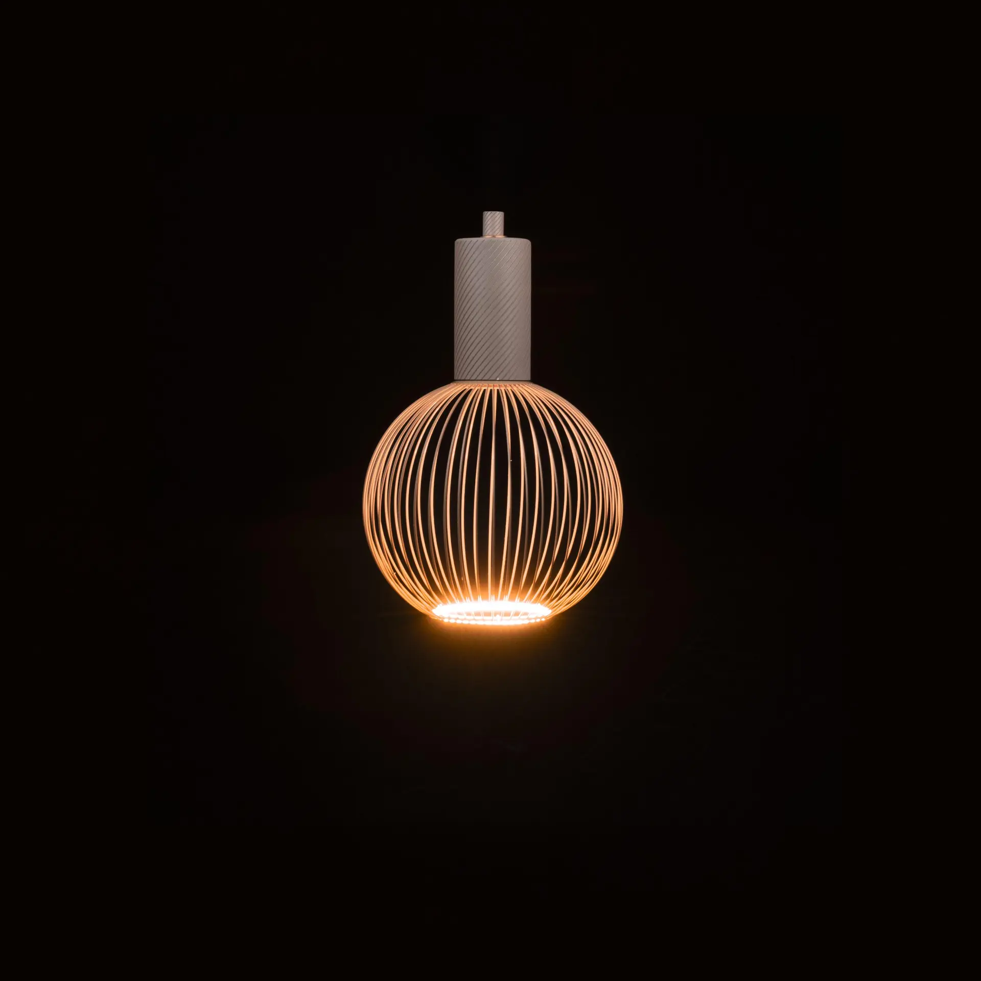 Segula LED Floating Filo Globe 180 mm 5W 2200K sand