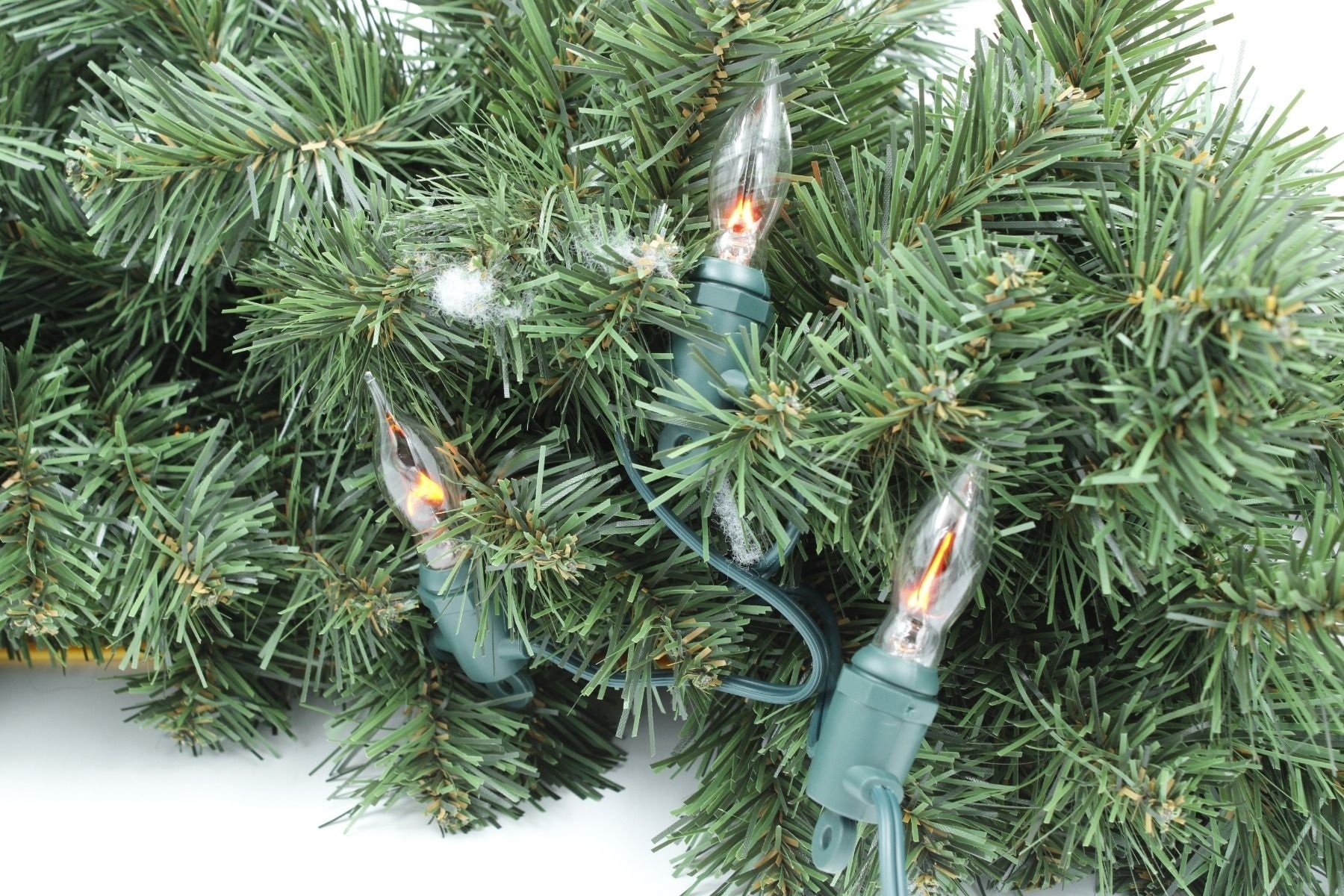 Starlights FDL blister met 3 gloeilamp reservelampjes neon flame 1.5W E12 240V Starlights FDL blister met 3 gloeilamp reservelampjes neon flame 1.5W E12 240V