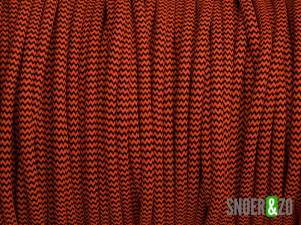 Zwart-oranje strijkijzersnoer