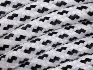 Wit met zwart strijkijzersnoer - flake motief - 2 aderig