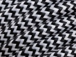 Zwart met wit strijkijzersnoer - zigzag motief - 2 aderig